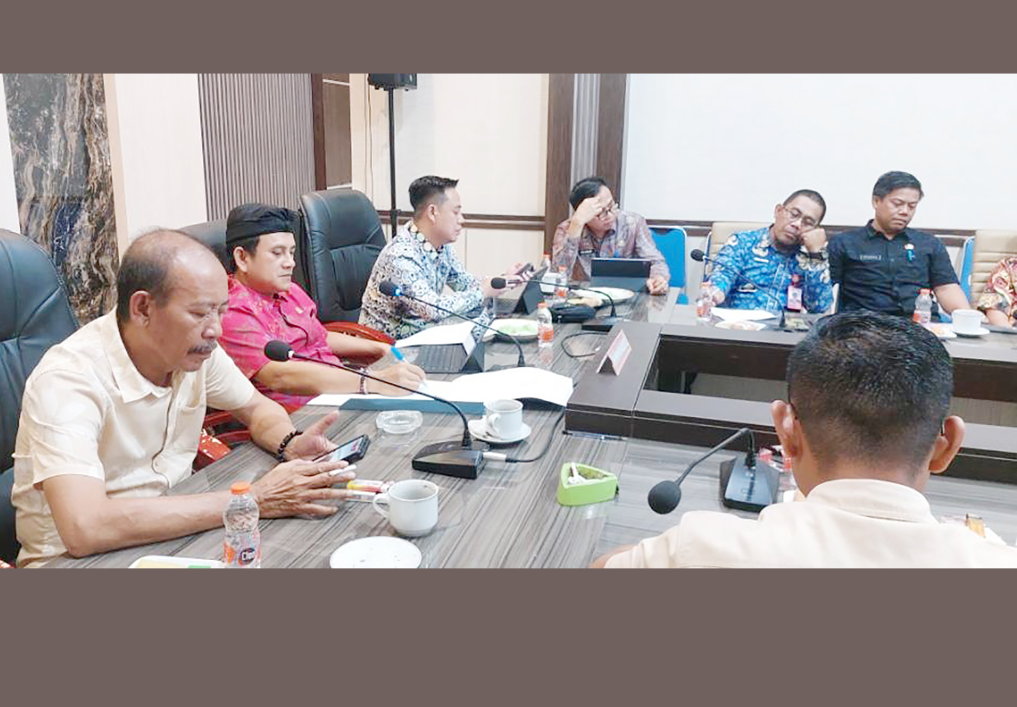 DPRD Pasangkayu Bahas Potensi Pajak dari Budidaya Udang